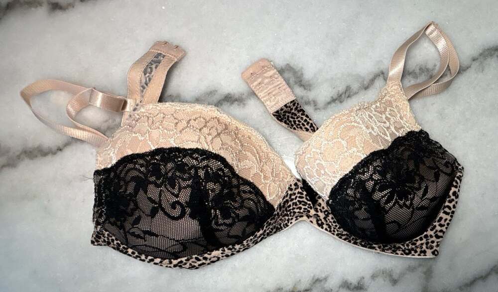 Maidenform Body Embrace Underwire Bra 36C Nude Leopard Print